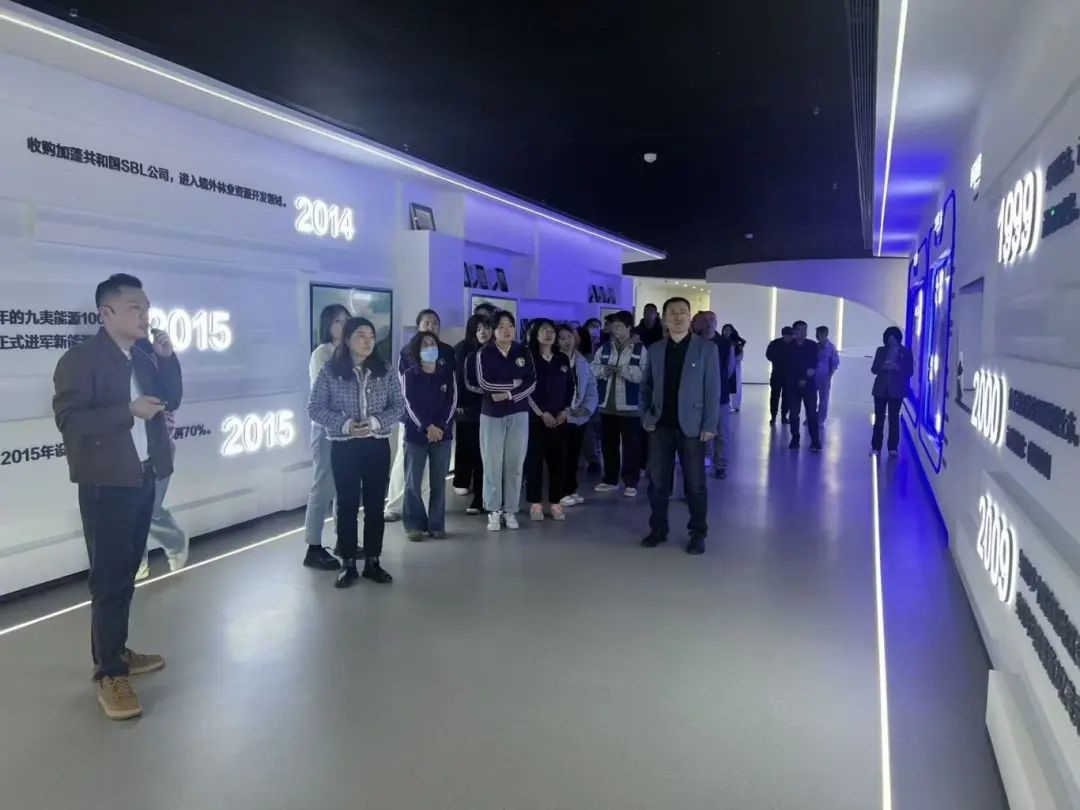 中国·37000威尼斯(股份)有限公司-官方网站